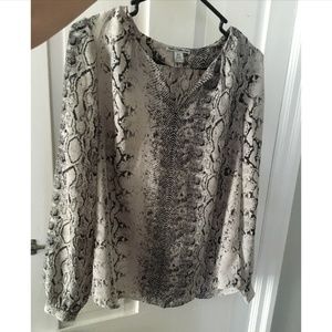 Women's Blouse Size Small